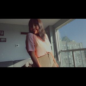 Meet your Posher, Tee marie